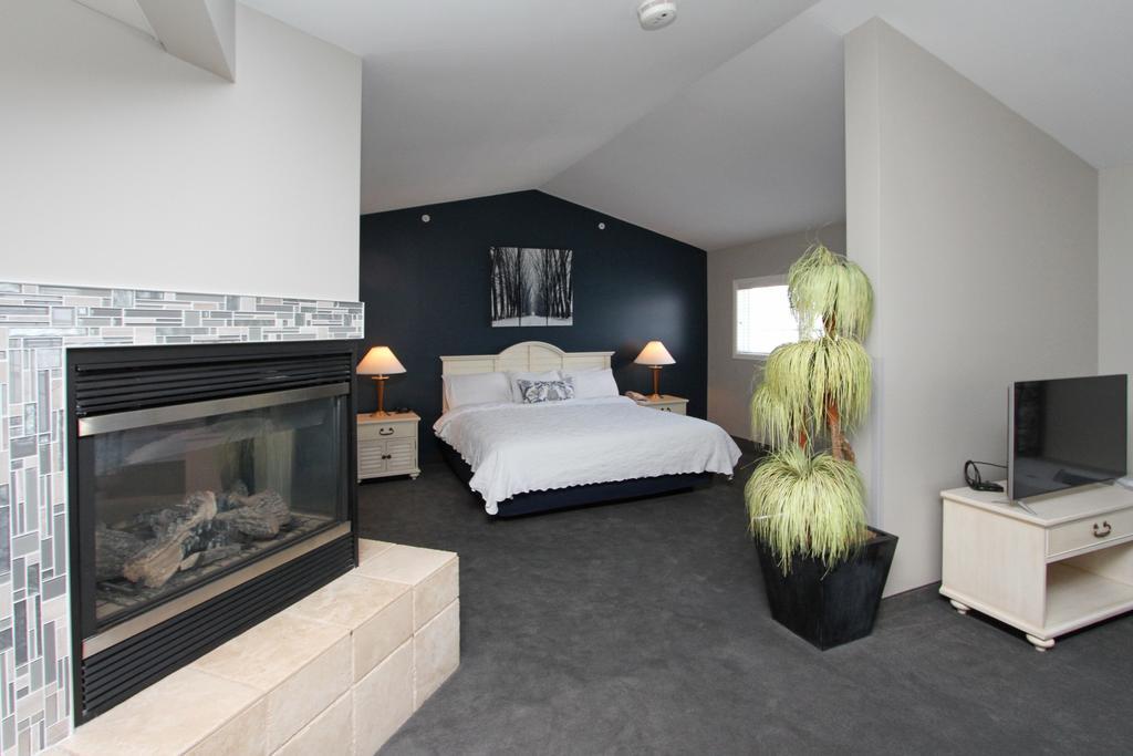 Bay Pointe Inn Orangeville Kültér fotó